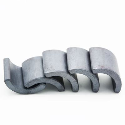 quality Custom Ferrite Arc Magnets FB9B/FB12B Grade 250°C High Temperature Resistant 450mT Brmax factory