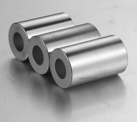 Good price Large 0.3mm 0.8mm Cylindrical Rare Earth Magnets , Large N52 Neodymium Magnets online